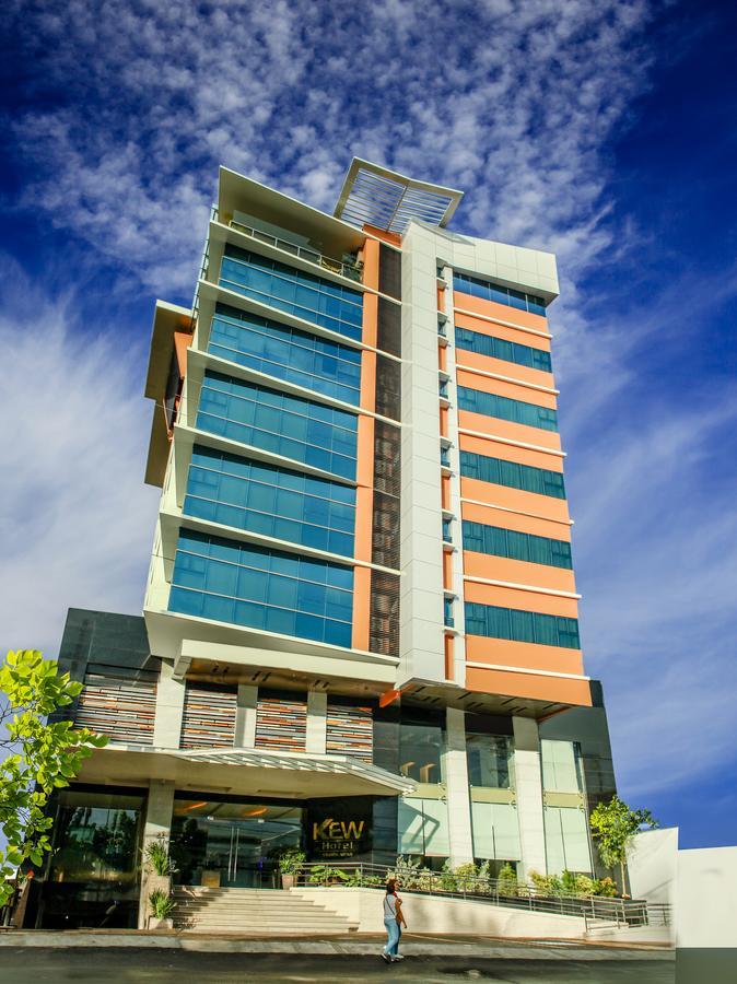 Kew Hotel Tagbilaran Exterior photo