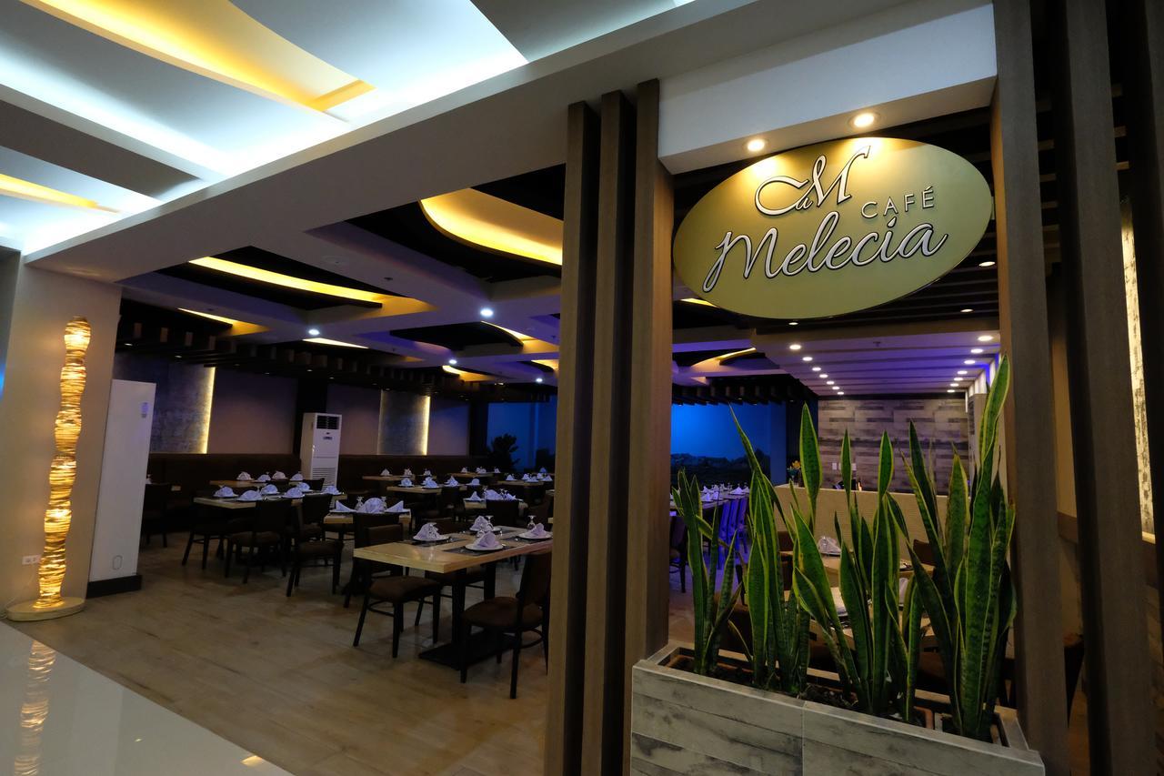 Kew Hotel Tagbilaran Exterior photo