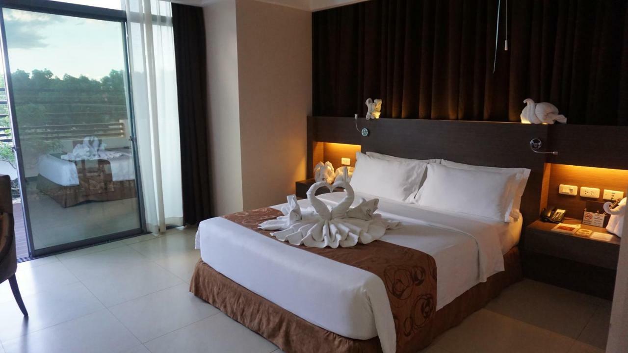 Kew Hotel Tagbilaran Exterior photo